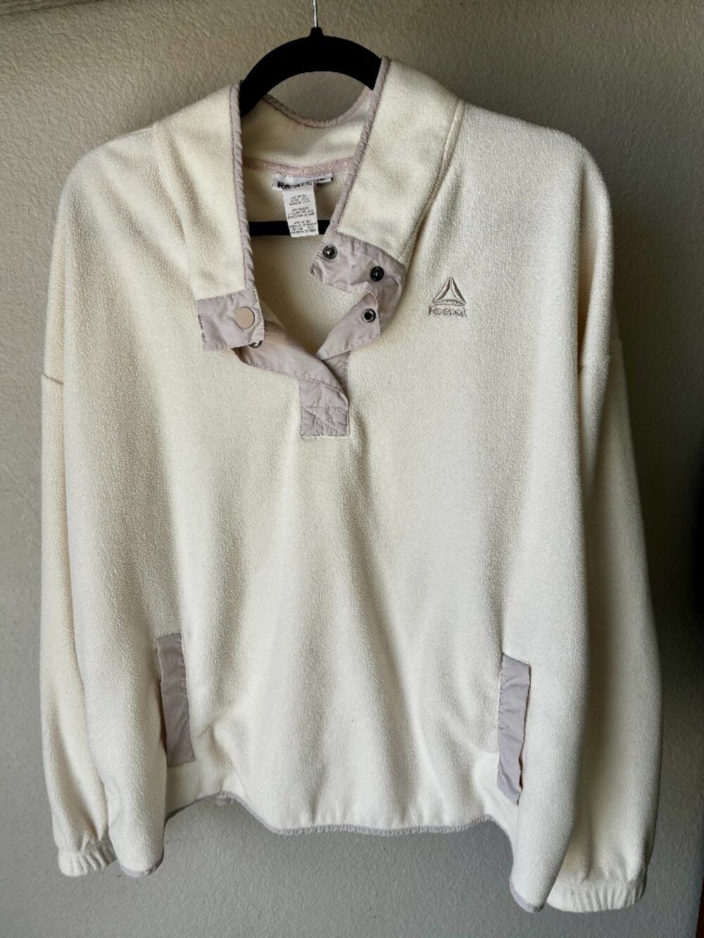 Reebok white and warm gray trim top